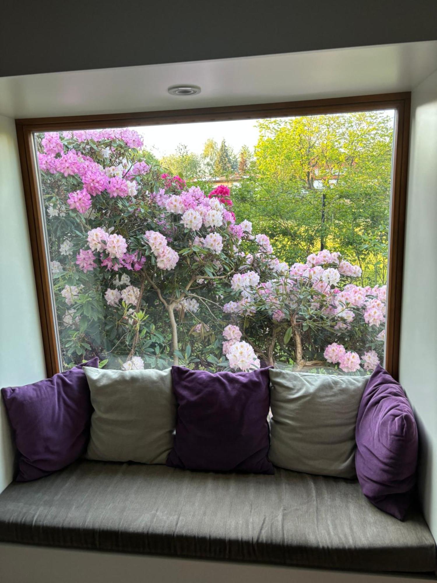 7 Bedroom Secluded Villa Close To Prague Říčany Exteriör bild